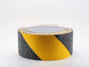 Bandă antialunecare, antiderapantă,  autoadezivă cu granulație grosieră, culoare negru cu galben, ideală pentru scări și podele, rolă 5 cm x 5 m