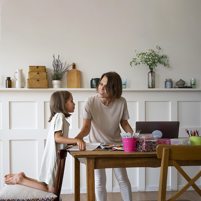 Partenerul tău în decoruri DIY