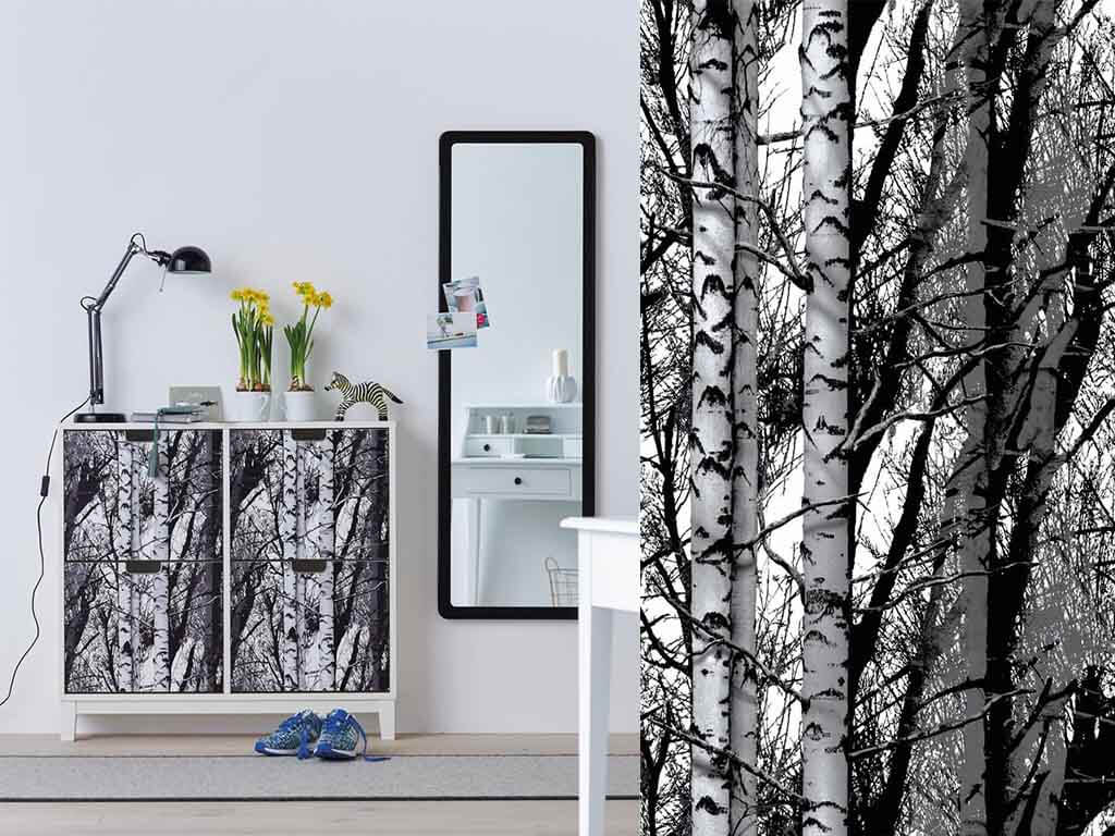 Disposed thickness dynamic Autocolant decorativ, imprimeu copaci, in alb si negru, model Wood 45.