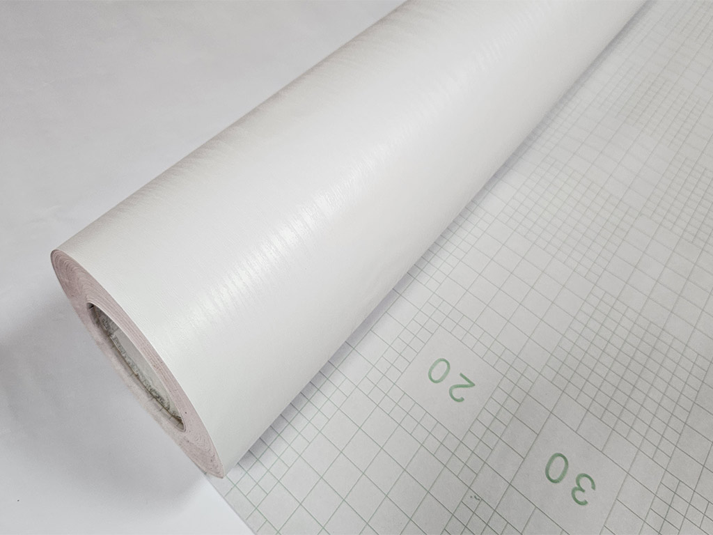 Autocolant mobilă lemn alb, Folina P3017, aspect mat, 120 cm lăţime