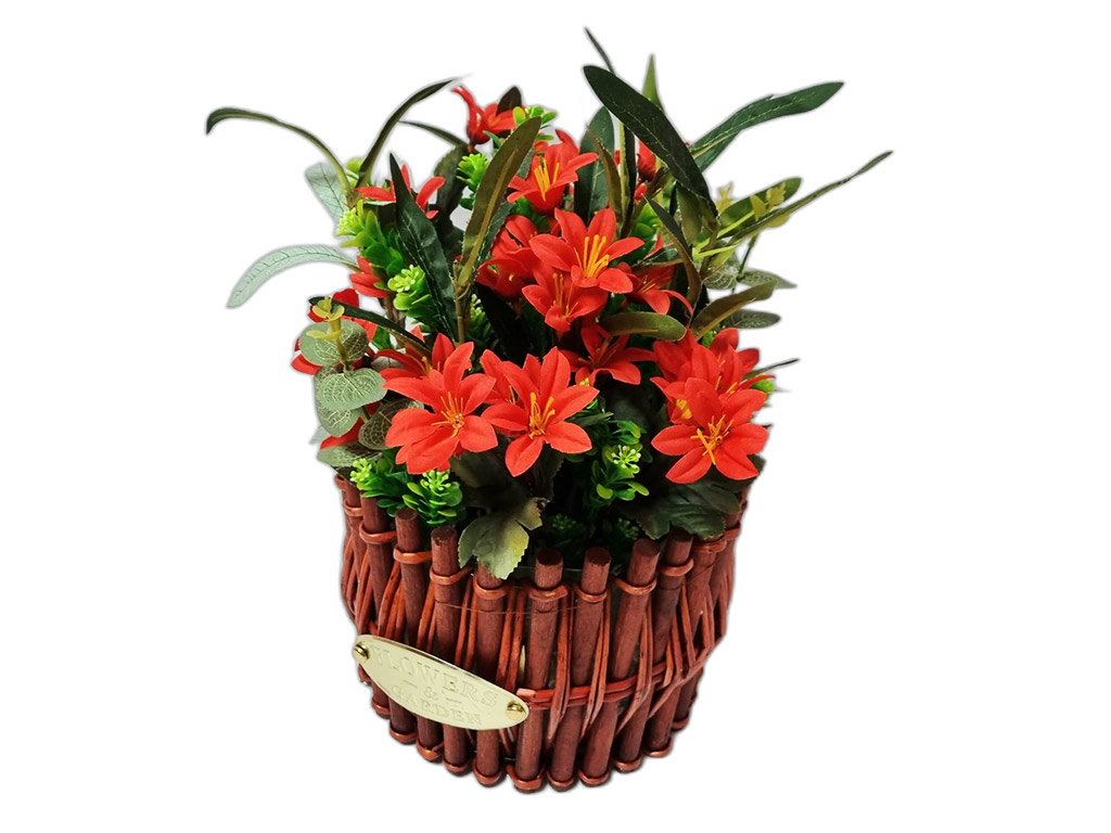 Coş din lemn maro roşiatic, cu flori artifciale roşii, 30 cm