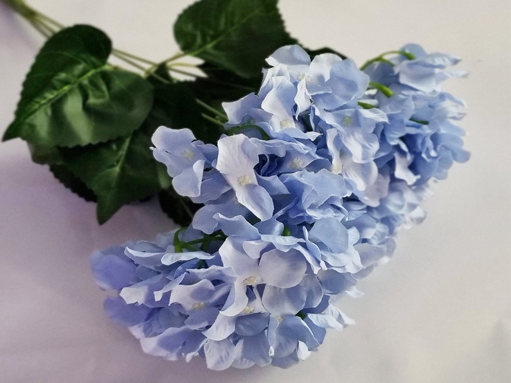 Hortensie artificială albastră, creangă cu 7 flori, 50 cm înălţime