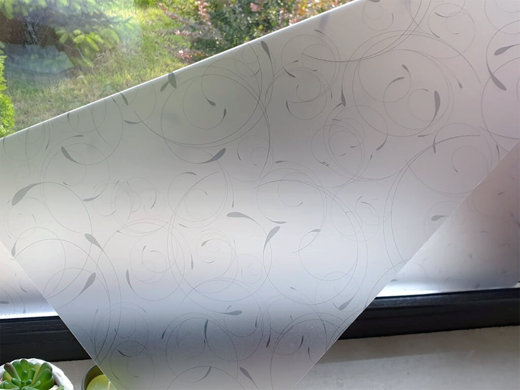 Folie geam autoadezivă Kimberlin, Folina, model abstract gri, 100 cm lăţime