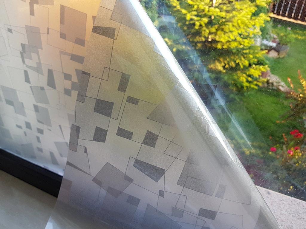 Folie geam autoadezivă pătrate, Folina, sablare cu model geometric, gri, 90x100 cm