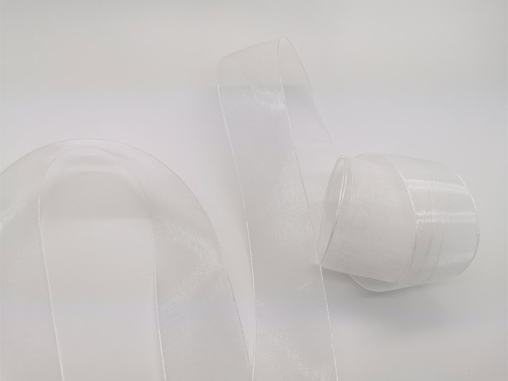 panglica-organza-alba-4-cm-10-metri-7709
