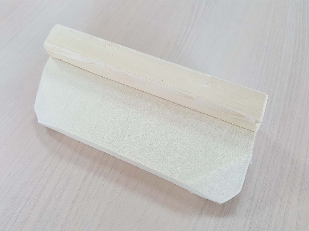 Racletă lână aplicare tapet, Folina, accesoriu pentru aplicarea tapetului și fototapetului, racletă de 20 cm