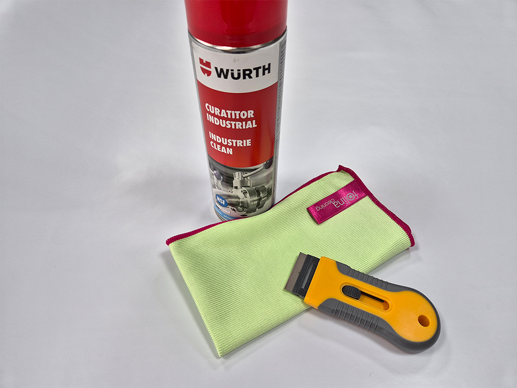 Spray curăţare adeziv folii, Folina, set cu soluţie tip spray, lavetă şi răzuitor metalic