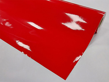 Autocolant roșu lucios, X-Film Glowing Red 3643, lățime 126 cm, racletă de aplicare inclusă la fiecare comandă.