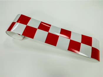 Bandă reflectorizantă cu pătrate roşii - 10x115 cm
