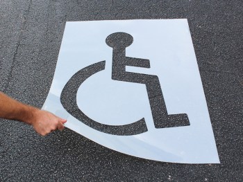 Șablon semnalizare loc pentru persoane cu dizabilități, pentru parcări, căi de acces, rampe și intrări