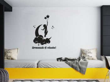 Sticker cameră copii, cu mesaj Urmează-ți visele, 100 x 69 cm, racletă de aplicare inclusă. Sticker-perete-model-copil-urmeaza-ti-visele-3-9692