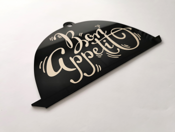Decoraţiune perete bucătărie, model oală cu text, din material acrilic negru și autocolant bej acf03-poza-platou-acril-bucatarie-1-8824