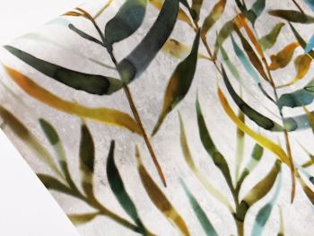 Autocolant decorativ Lorina, d-c-fix, gri cu imprimeu frunze verzi, rolă de 45 cm x 5 metri, cu racletă şi cutter