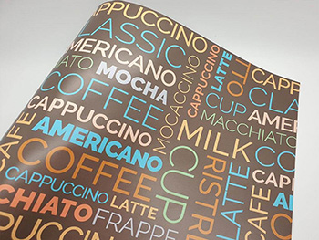 Autocolant decorativ Cafea, Folina, imprimeu cuvinte, multicolor, lățime 100 cm autocolant-maro-cafea-9026