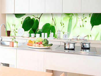 Autocolant perete backsplash, Dimex, alb cu model frunze verzi, rezistent la apă şi căldură, rolă de 60x350 cm
