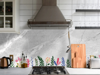 Autocolant perete, Folina, marmură gri cu detalii florale colorate, 67x200 cm