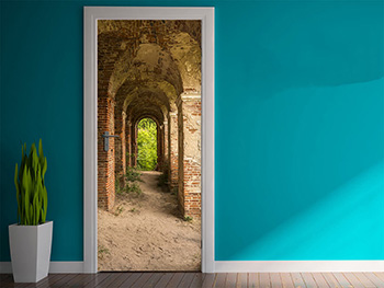 Autocolant uşă Culoar din cărămidă, Folina, model multicolor, dimensiune autocolant 92x205 cm