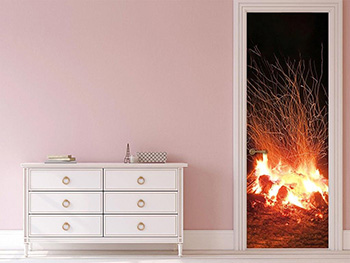 Autocolant uşă Foc, Folina, model multicolor, dimensiune autocolant 92x205 cm autocolant-usa-foc-4200