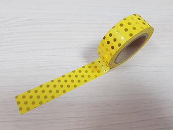 Bandă adezivă Washi Tape, Folina, galbenă cu buline aurii, 15mm lăţime x 10 m lungime