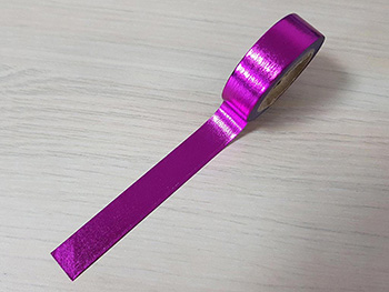 Bandă adezivă Washi Tape mov metalic, Folina, model multicolor, dimensiune bandă 15 mm lăţime x 10 m lungime