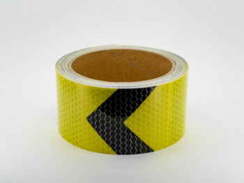 Bandă reflectorizantă autoadezivă de marcaj contur cu săgeți de culoare galben-negru pentru siguranța rutieră, rolă 5 cm x 5 m 