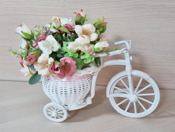 bicicleta-decorativa-cu-flori-artificiale-crem-4387