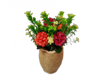 decoratiune-cu-flori-rosii-si-plante-verzi-artificiale-4375