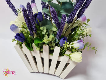 decoratiune-cu-flori-artificiale-mov-si-eucalipt-2919