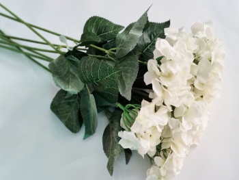 Buchet flori artificiale albe, 5 fire, 60 cm înălţime