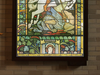 Folie de geam autoadezivă, model vitraliu religios, scena Sfântul Gheorghe omorând balaurul, 100x200 cm