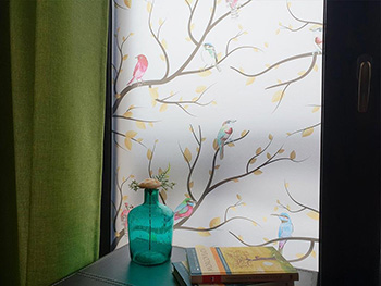 Folie geam autoadezivă Buzunie, Folina, model floral multicolor, 100 cm lăţime