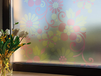 Folie geam autoadezivă Clara, Folina, imprimeu floral, multicolor, lățime 100 cm