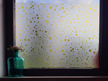 Folie geam autoadezivă Polly, Folina, model abstract galben, 100 cm lăţime