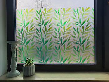 Folie geam autoadezivă Valeria, Folina, frunze verzi, 100 cm lăţime