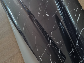 Folie protecţie imitaţie marmură neagră, fără adeziv, 1.2 mm grosime, 100 cm lăţime