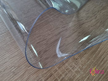 Folie protecţie din PVC 1 mm transparent, fără adeziv, cu o tentă ușor albăstruie, 137 cm lăţime