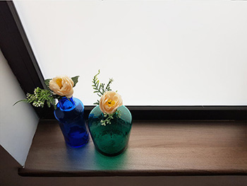 Folie sablare White Matte, cu aspect lăptos, lățime de 152 cm, racletă de aplicare inclusă folie-sablare-white-matte-1.83-m-3105