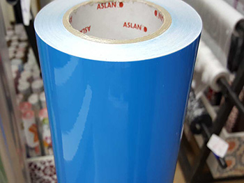 Folie tablă şcolară whiteboard albastră, Aslan, autoadezivă - lăţime de 122 cm folie-tabla-scolara-de-scris-cu-marker-aslan-blue-whiteboard-8936