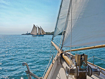 Fototapet bărci pe mare Sailing, Komar, pentru decor cu tematica marina, 368x254 cm