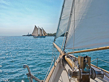 Fototapet bărci pe mare Sailing, Komar, pentru decor cu tematica marina, 368x254 cm Fototapet-peisaj-barci-sailing-8732