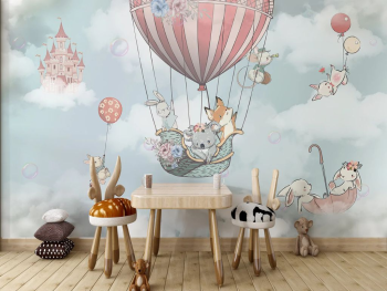 Fototapet copii balon în zbor cu animale și castel roz – decor de basm, vlies, dimensiuni personalizabile