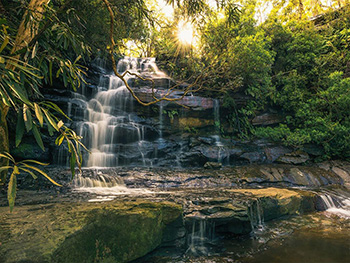 fototapet-3d-piesaj-cascada-komar-verde-450-280-2453