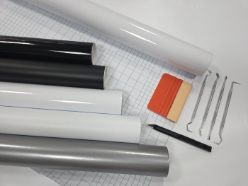 Kit realizare stickere auto – 5 role autocolant 30x100 cm + folie transfer 30x200 cm + racletă + cutter + 4 instrumente decolantare