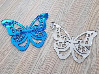 Set 2 stickere oglindă Fluture, Folina, argintiu şi albastru, dimensiune sticker 12x9 cm