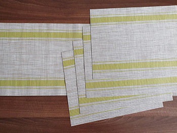 Set Napron şi 4 Placemats din PVC, gri cu dungi verde lime