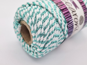 Şnur decorativ Glitter, fibre răsucite din bumbac alb şi fibre metalizate turcoaz snur-decorativ-alb-turcoaz-metalic-8130